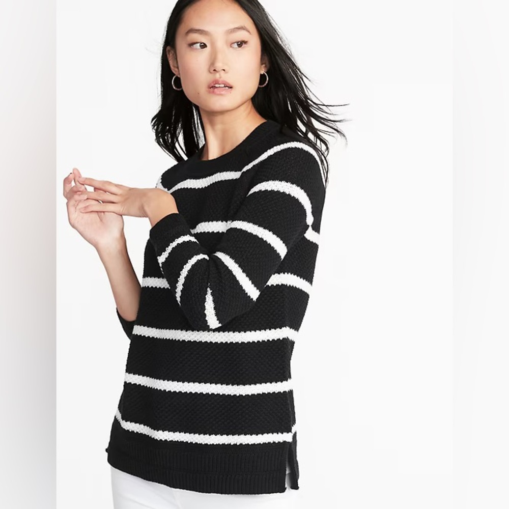 Women’s Black and White Striped Knit Sweater - Old Navy - Size S